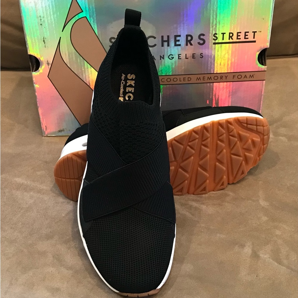 SKECHERS Women's Uno - Cross-Knit Slip-On Casual Sneakers